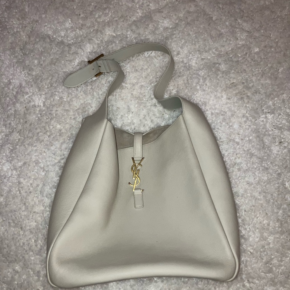 Yves Saint Laurent Off-White Bag YSL Le 5 À 7